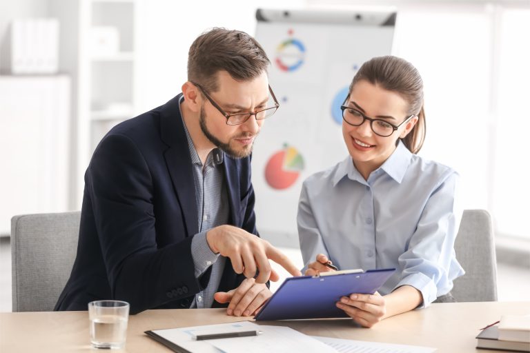 Office workers using CRM image