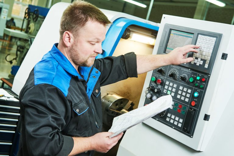 Precisions Engeeneering worker image