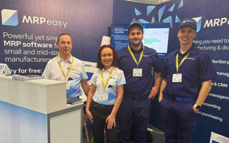 Richard and Sara Duff of Smart Manufacture with the MRPeasy team at Southern Manufacturing and Electronics 2026